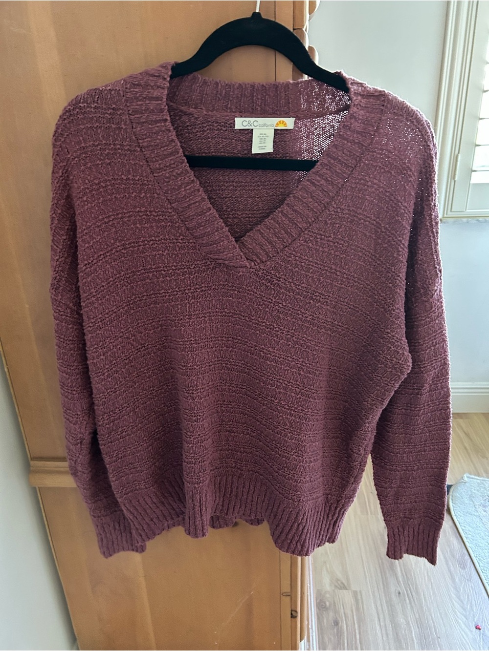 C&C California Dusty Mauve V-Neck Sweater